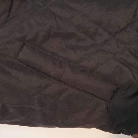 Reversible faux fur vest - Picture 6 of 10